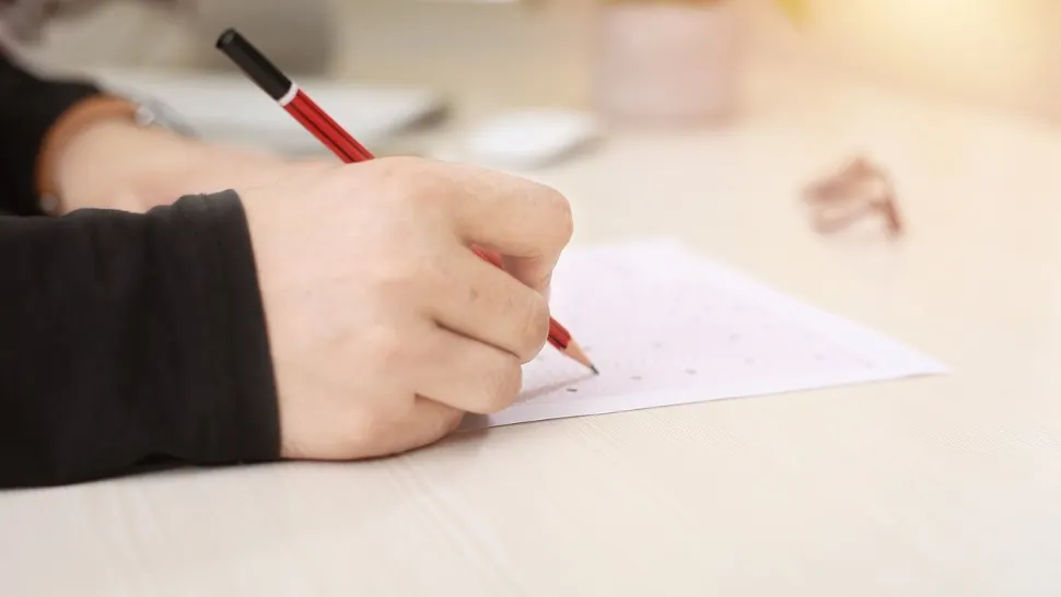 Evaluarea Națională continuă cu proba la Matematică
