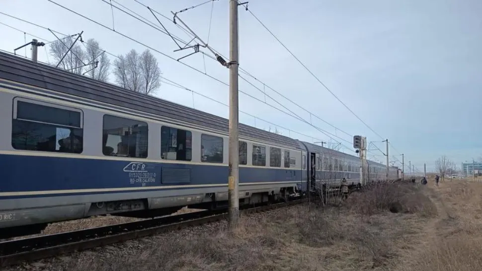 Circulația feroviară blocată în județul Timiș din cauza unei defecțiuni la o locomotivă