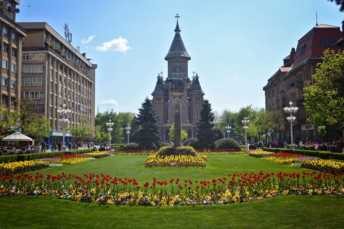 Programul slujbelor  la Catedrala Mitropolitană din Timişoara