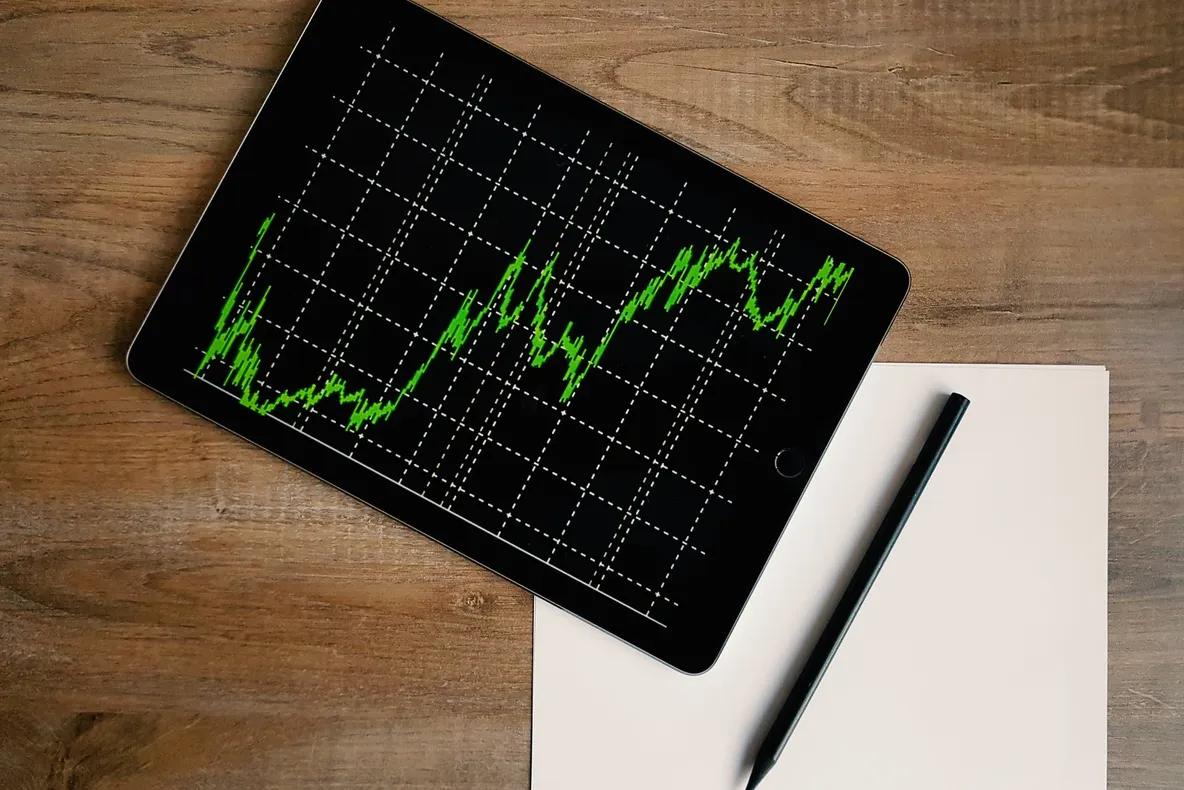 STUDIU TERMENE.RO: 23.67% dintre hotelurile și restaurantele din Timiș solicită certificatul pentru situații de urgență. 16.67% aplică la programul IMM Invest (P)