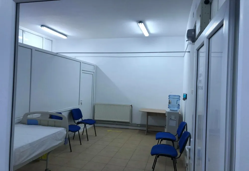 Întârzieri în administrarea vaccinului în două județe din vestul țării. Situație incertă