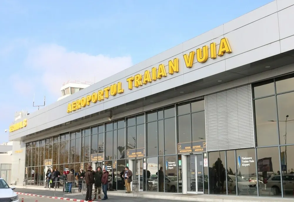 Punct de vaccinare la aeroport: oricine se poate imuniza, fara programare prealabilă