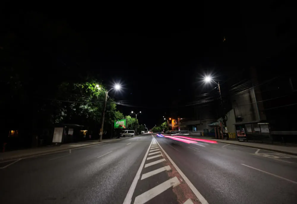 S-a încheiat operațiunea de modernizare a iluminatului public stradal pe mai multe artere importante din Timișoara