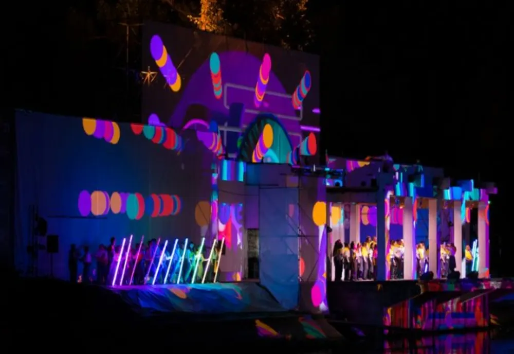 Festivalul Luminii a început la Timișoara. Va culmina în noaptea de Revelion, continuă și după