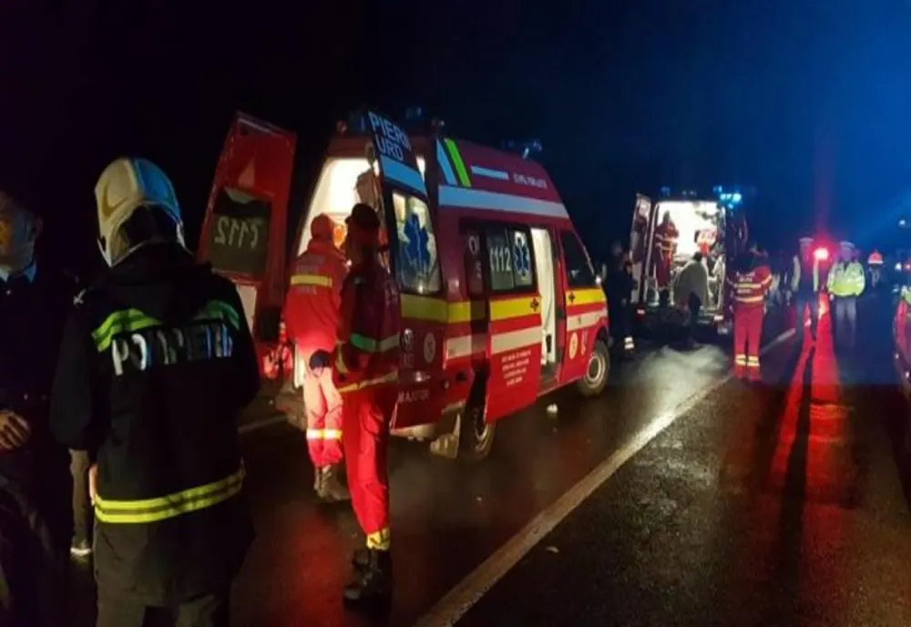 Autocar răsturnat în județul Arad: a fost activat Planul Roșu de Intervenție