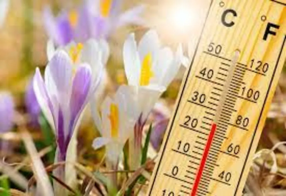 ANM A EMIS PROGNOZA METEO PE O LUNĂ. CUM VA FI VREMEA DE FLORII ȘI DE PAȘTE 