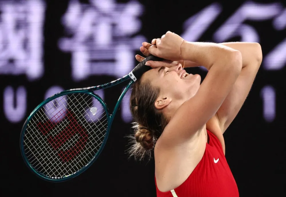 TENIS: SABALENKA ȘI SWIATEK S-AU CALIFICAT ÎN SFERTURI LA MIAMI (WTA)