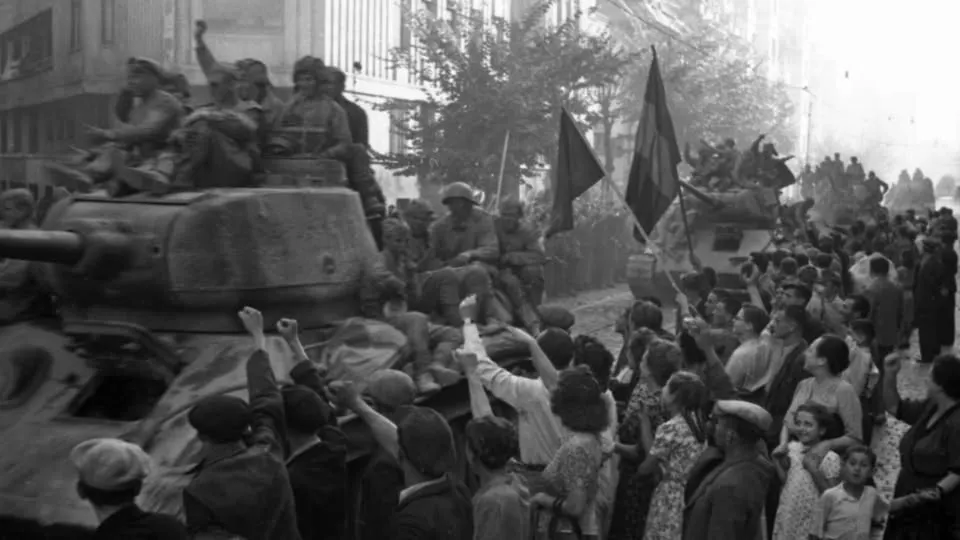 ILIE-VASILE SÎRBU, CONSILIER AUR TIMIȘOARA: "ROMÂNIA, ÎNTRE TANCURILE TRECUTULUI ȘI PRESIUNEA COMISARILOR EUROPENI"