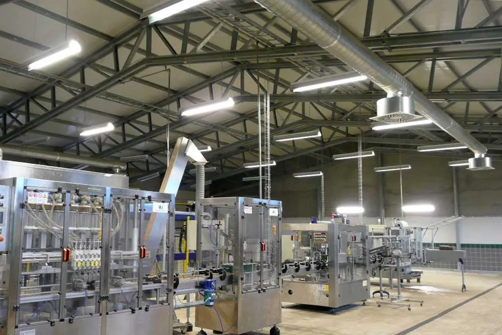 PRODUCȚIA INDUSTRIALĂ A ROMÂNIEI SCADE PUTERNIC: ECONOMIA SE APROPIE DE COLAPS