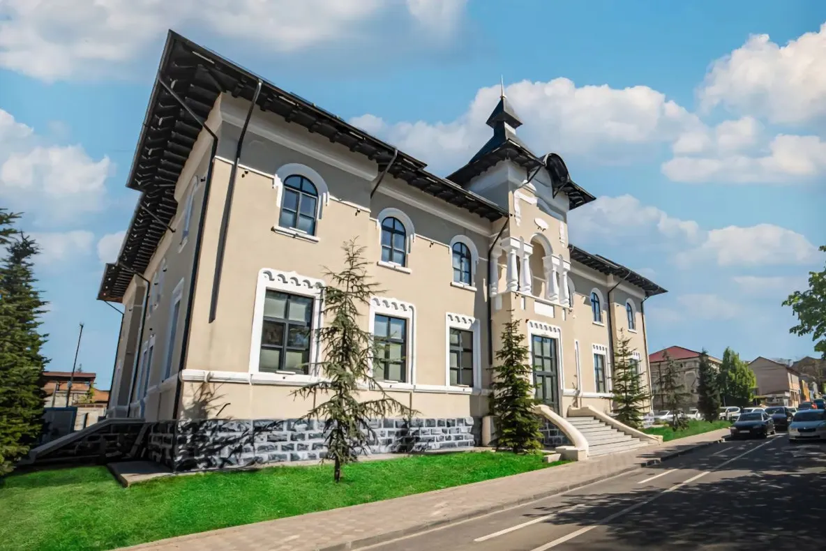 GREVA LA PRIMĂRIA MEDGIDIA: FUNCȚIONARII OPRESC ACTIVITATEA ÎN PLINĂ CRIZĂ