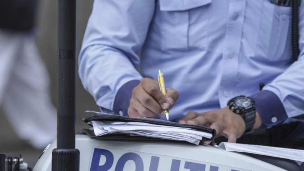 Guvernul schimbă regulile pentru plata amenzilor: reducerea la jumătate dispare pentru mai multe sancțiuni