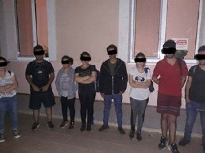 Grup de opt migranți depistat de polițiștii din Timișoara