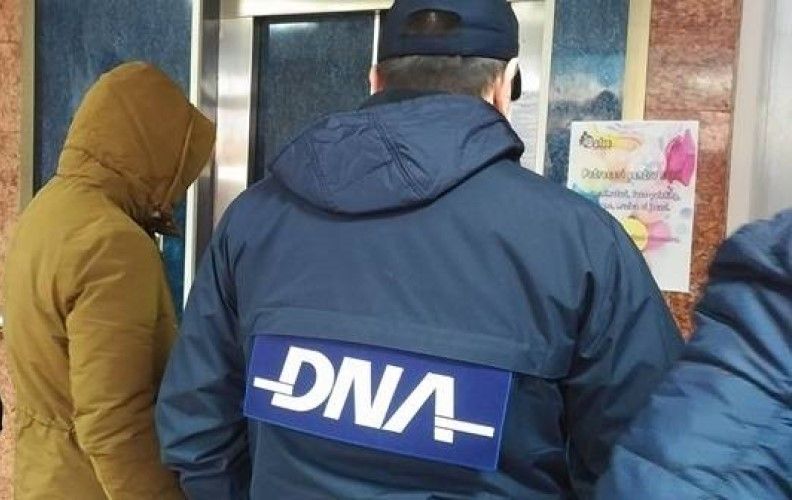 Fostă șefă de la Finanțe, trimisă în judecată pentru că a luat mită