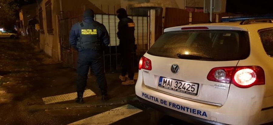 Le-au dat trezirea. Descinderi la prima oră în casele unor contrabandiști la Timișoara