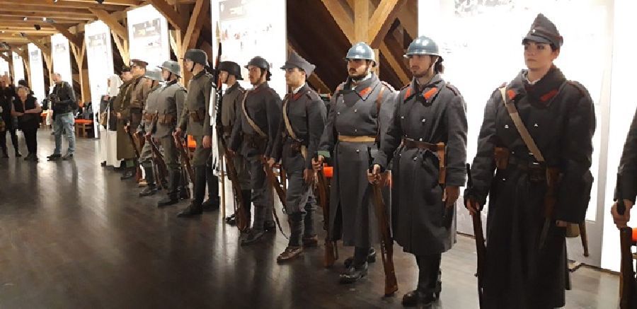 Expoziție eveniment la Muzeul Național al Banatului din Timișoara. Fotografii din Primul Război Mondial și de la Marea Unire aduse în fața timișorenilor