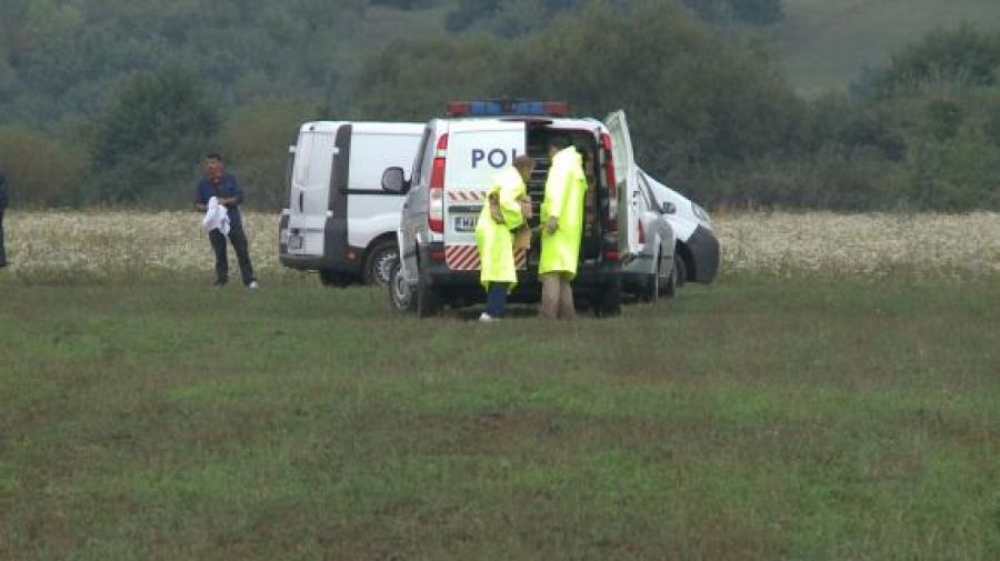 Bătrână plecată dintr-un azil, descoperită înghețată pe câmp