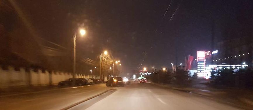 Accident în aglomerația de lângă mall. Circulație blocată