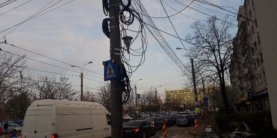 Cabliștii din Timișoara au deadline. Cablurile sub pamânt sau vor fi taiate