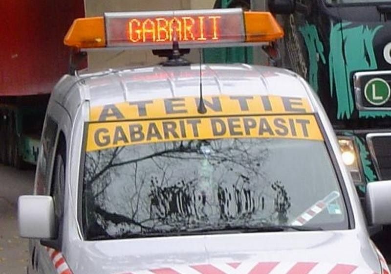 Atenție, gabarit depășit