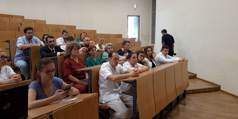 Sute de specialiști în chirurgie minim invazivă pregătiți în cinci centre din țară. Cei mai mulți vin la Timișoara