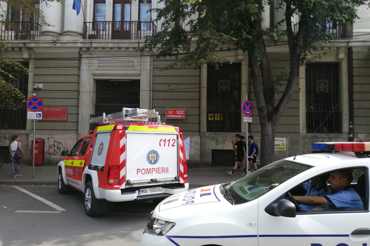 Incendiu la Poșta Mare din Timișoara. Oameni evacuați