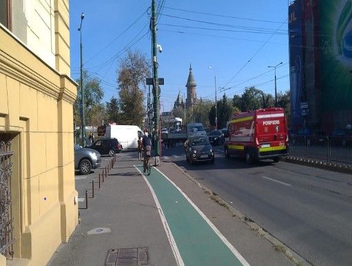 Accident aproape de centru, în Timișoara. Intersecție periculoasă