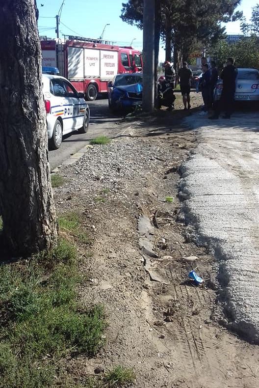 Accident grav în Timiș, un microbuz s-a ciocnit de un TIR