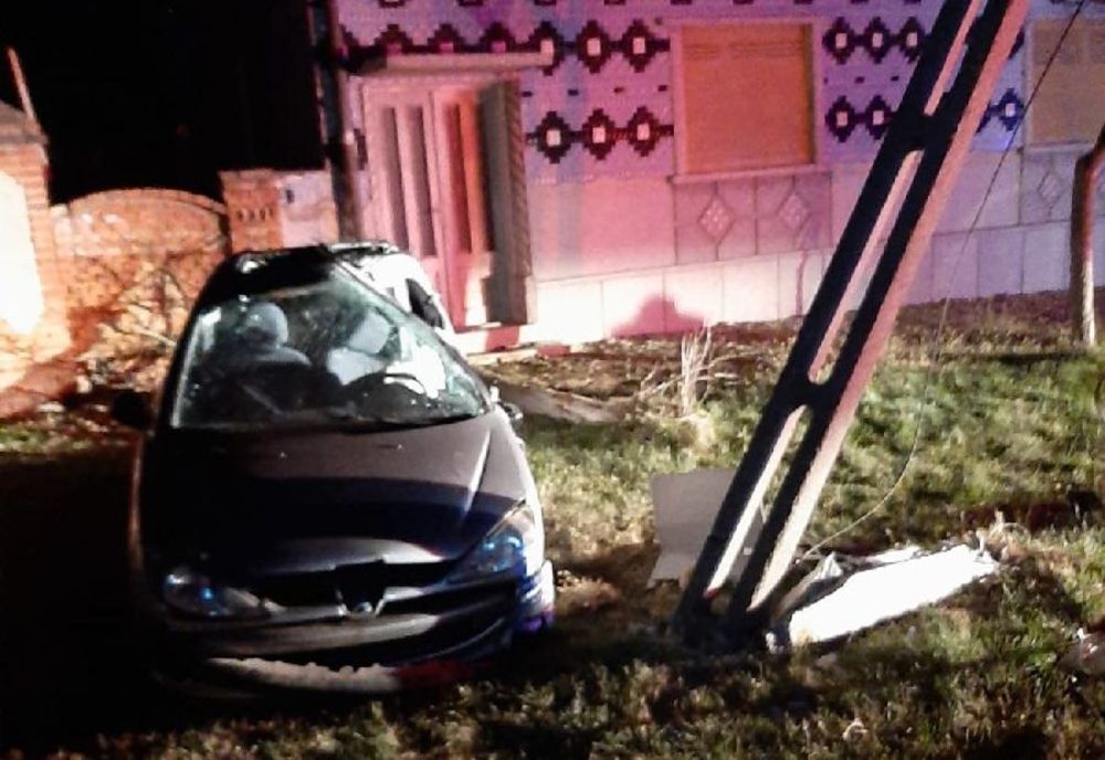 Accident violent pe o șosea din Timiș. Surpriza pentru polițiștii ajunși la fața locului