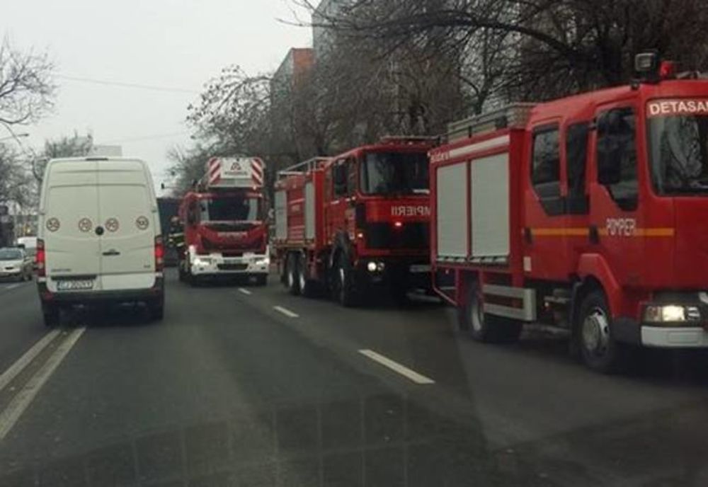 Incendiu într-un bloc turn din Timișoara