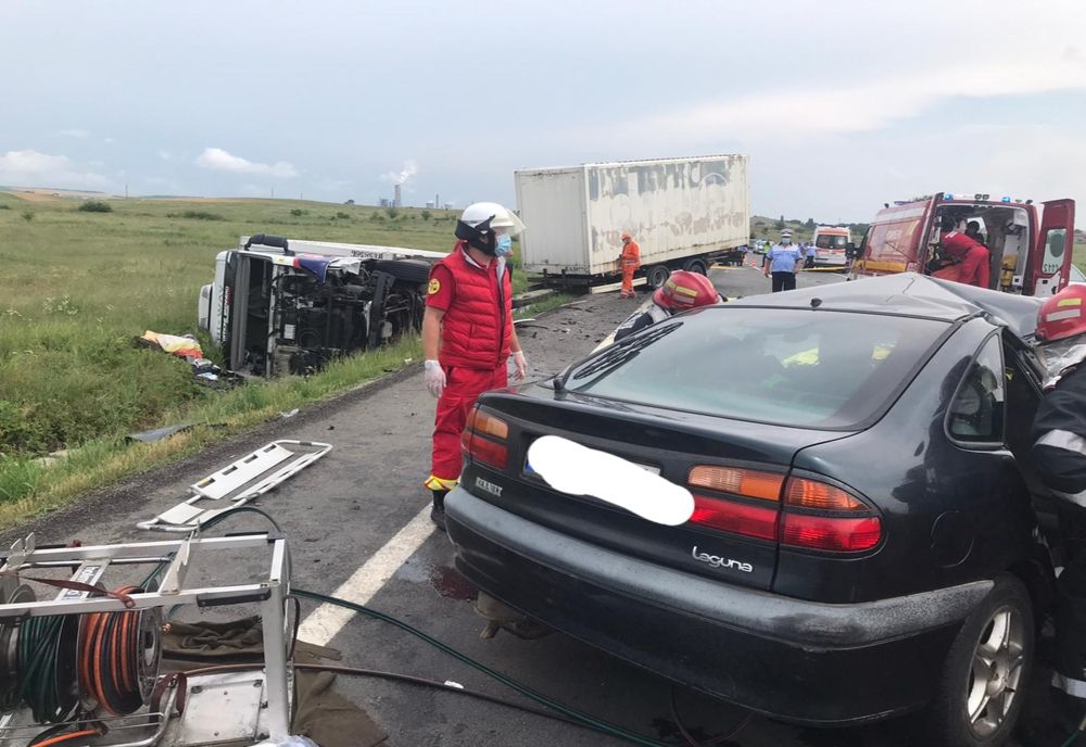 Timișoreni morți într-un teribil accident, la Craiova