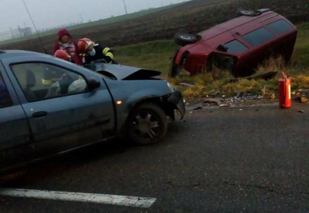 Accident în județul Timiș, doi oameni au fost răniți