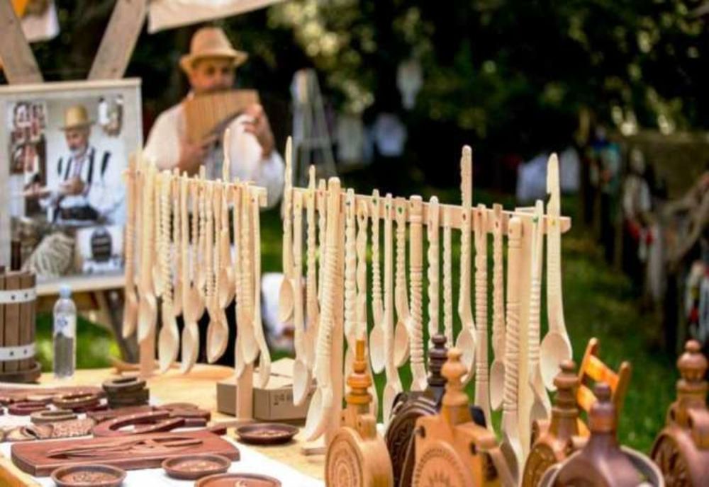 Târgul meșterilor populari și spectacole