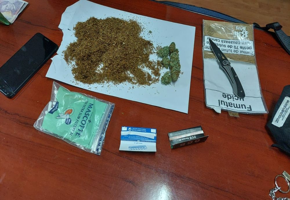 Plimbări nocturne pe străzile din Timișoara, droguri și încercări eșuate de a fugi de jandarmi