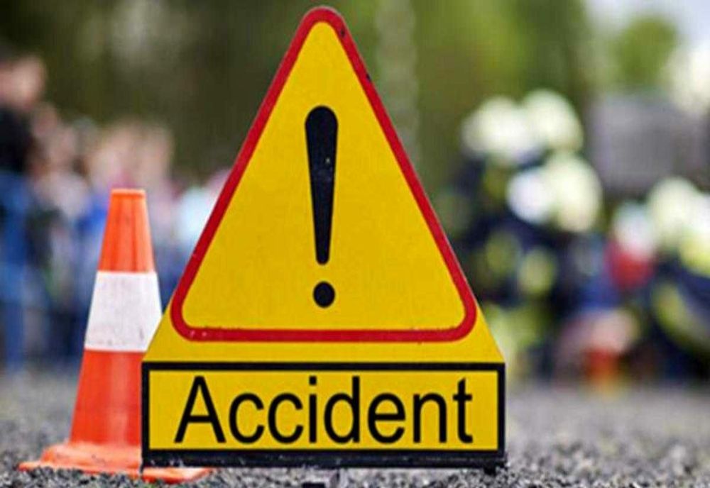 Şofer reţinut de poliţişti pentru că a lovit o minoră pe trecerea de pietoni şi a părăsit locul accidentului