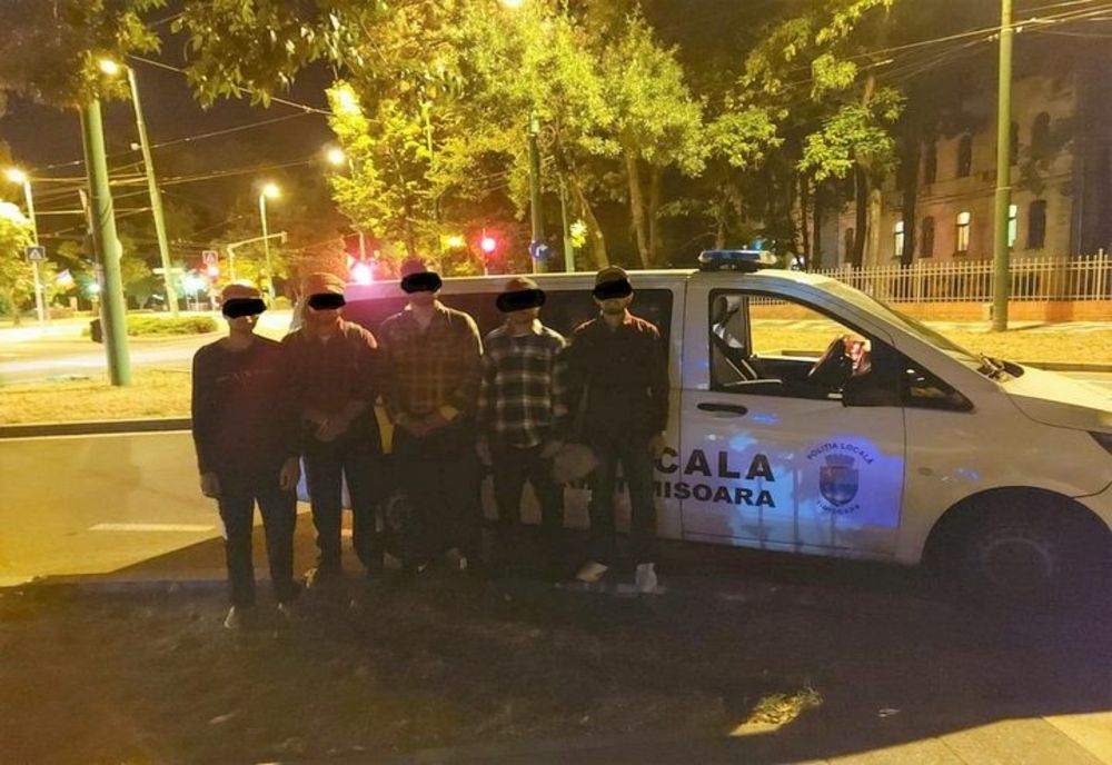 Cinci migranți din India, fără documente asupra lor, depistați de polițiștii locali în zona Spitalului de Copii