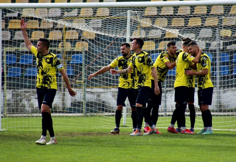 FC Braşov, cea mai clară victorie a sezonului, 4-0 cu CSC Dumbrăviţa