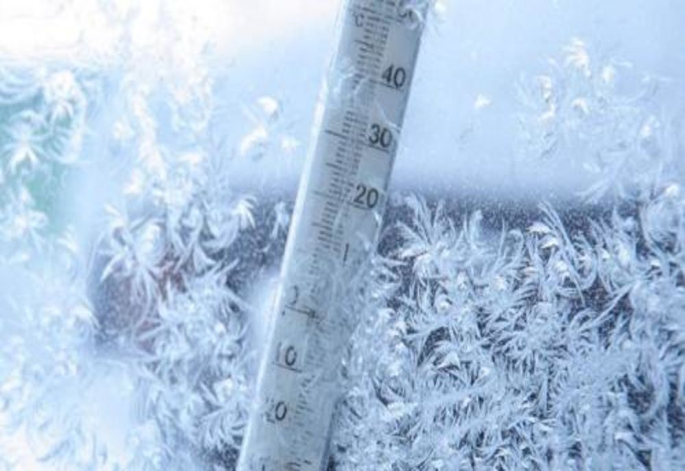 Meteorologul ANM anunță ninsori în zone extinse, nu doar la munte - Cum va fi vremea în weekend