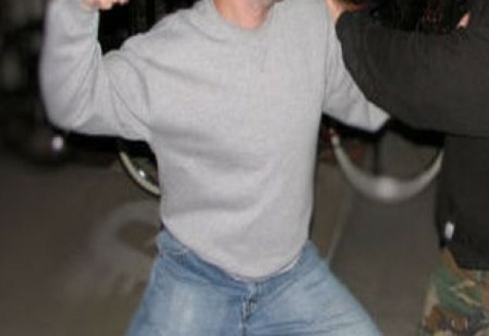 Bătaie cu pumnii și picioarele între doi elevi ai unui liceu din Timiș, chiar în sala de clasă