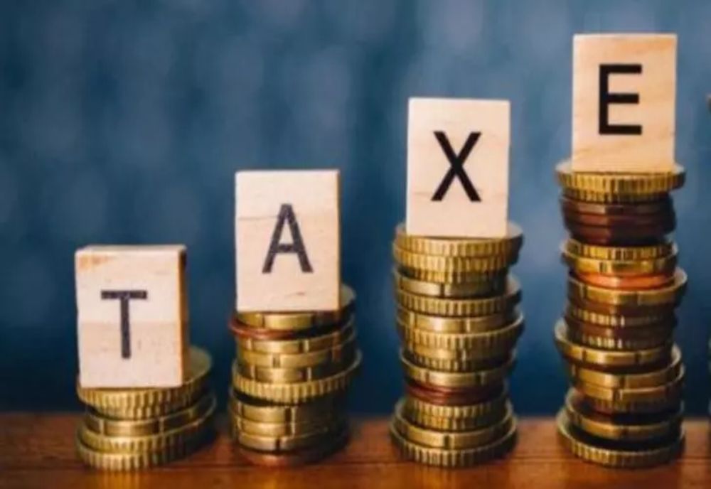 O nouă taxă pe pensiile românilor, în 2024. Ce categorie de seniori va afectată