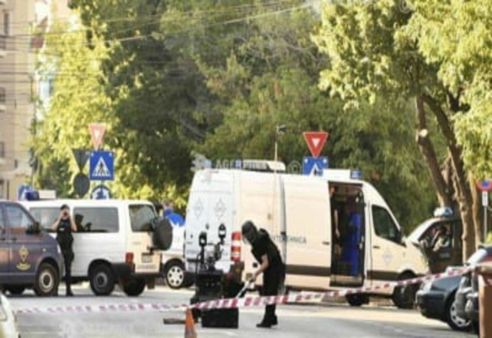 ALERTĂ de securitate: Un bărbat a încercat să se autoincendieze, la Ambasada Israelului