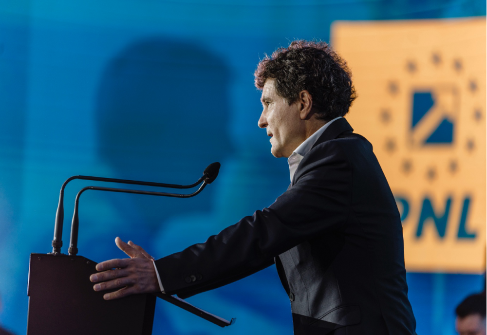 NICUȘOR DAN: „ROMÂNIA TREBUIE SĂ-ȘI ÎNTĂREASCĂ STATUL ȘI ARMATA. EUROPA TREBUIE SĂ-ȘI IA SECURITATEA ÎN PROPRIILE MÂINI”