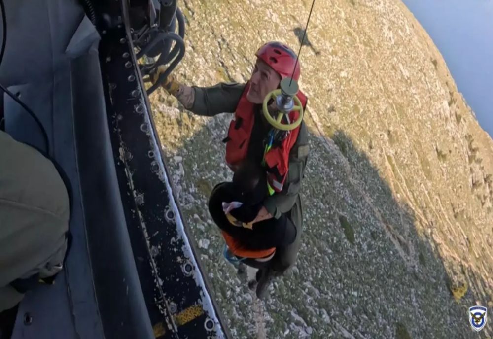 UN PELERIN ROMÂN, GRAV RĂNIT PE MUNTELE ATHOS. A FOST TRANSPORTAT CU ELICOPTERUL LA UN SPITAL DIN SALONIC