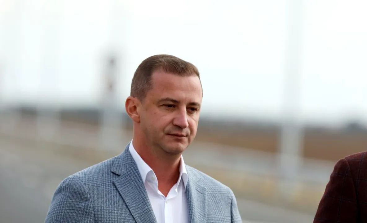 BOMBĂ ÎN TIMIȘOARA: SIMONIS ACUZĂ SABOTAJ DIN PRIMĂRIE ÎN PROIECTUL STADIONULUI „DAN PĂLTINIȘANU”!