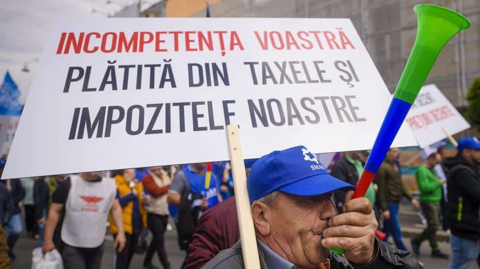 PROTEST ÎN TIMIȘOARA ÎMPOTRIVA MAJORĂRII TAXELOR: OAMENII IES ÎN PIAȚA LIBERTĂȚII PE 26 OCTOMBRIE