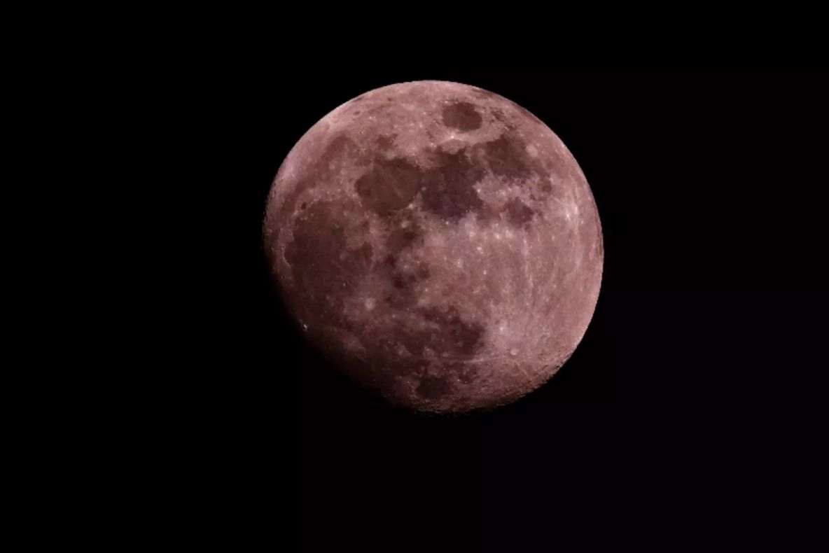 Spectacole cosmice pe cer în această primăvară. Când pot fi observate „Luna Roz” și „Luna Albastră”