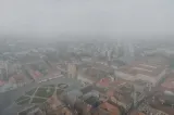 Timișoara, înecată de fum venit de la incendiile din Serbia. Oamenii se plâng că nu pot respira, iar mirosul este insuportabil – FOTO