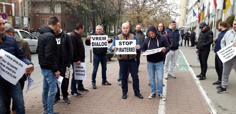 protest-taximetristi-primarie (7)