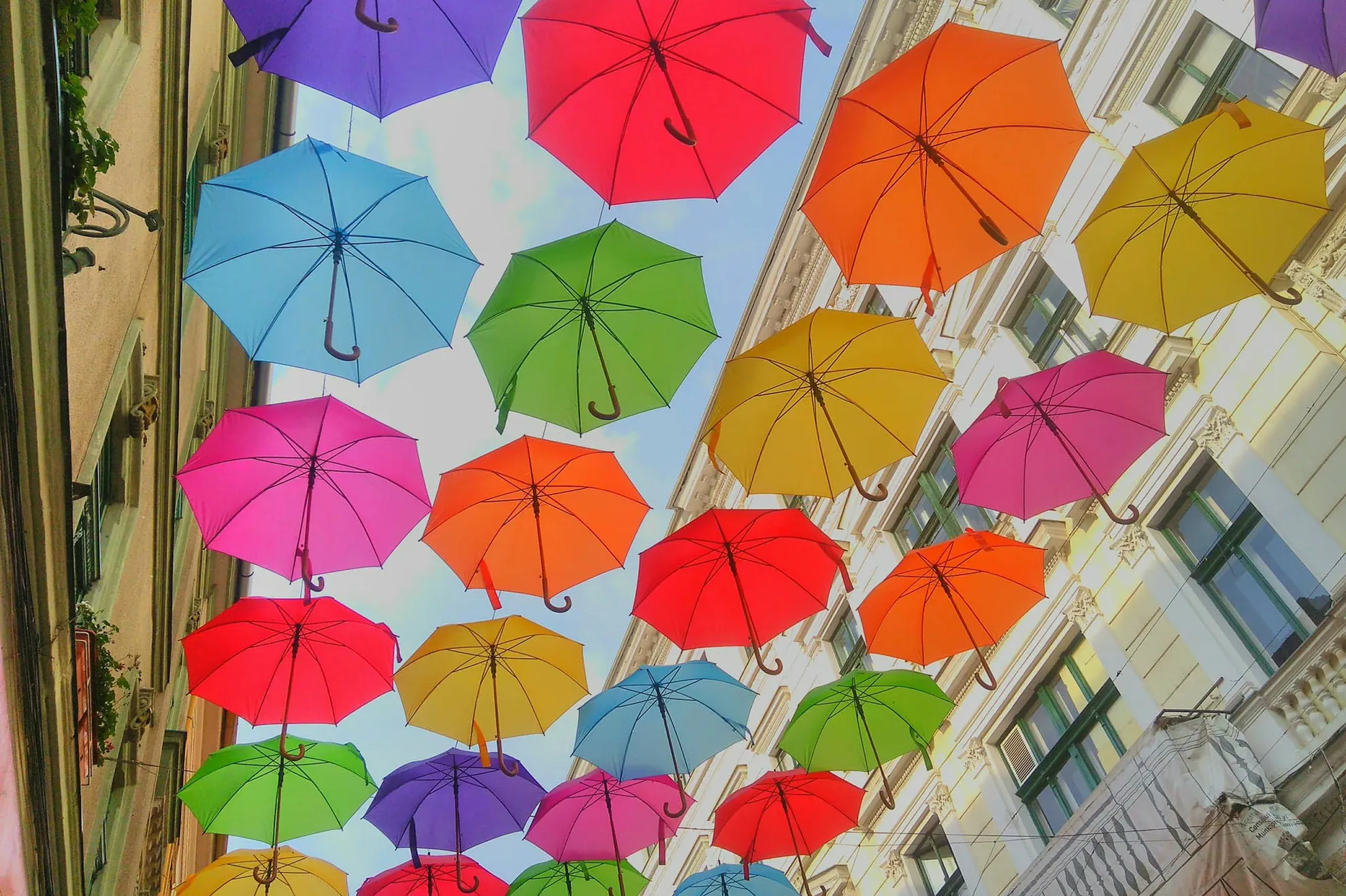 umbrele colorate