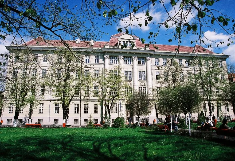 Cursuri suspendate la Universitatea de Medicină și Farmacie