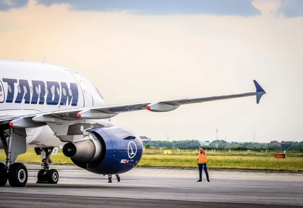 Aterizare de urgență pe aeroportul din Otopeni. O cursă spre Timișoara are întârziere de câteva ore